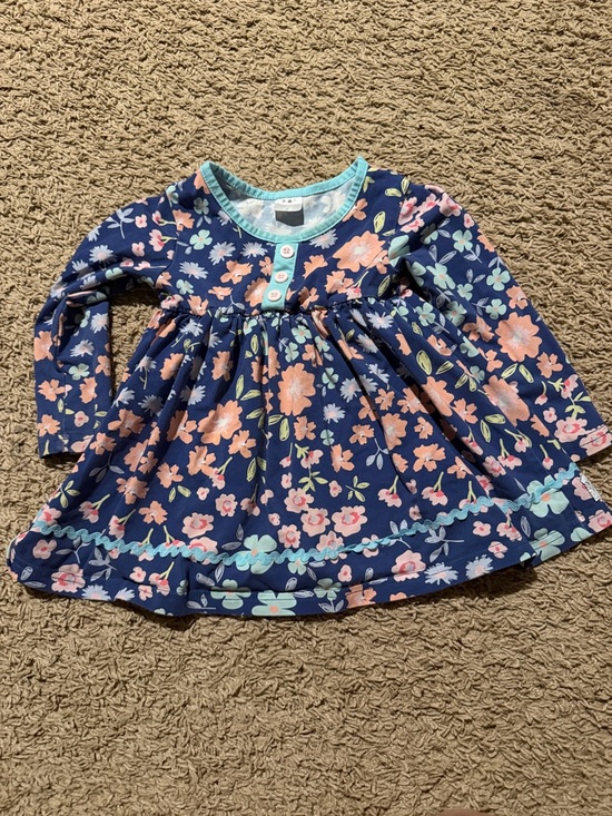 love millie Other - Navy Floral Long-Sleeve Girls' Dress Top